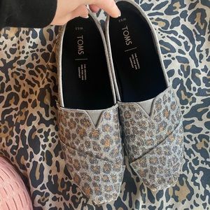 Leopard Toms